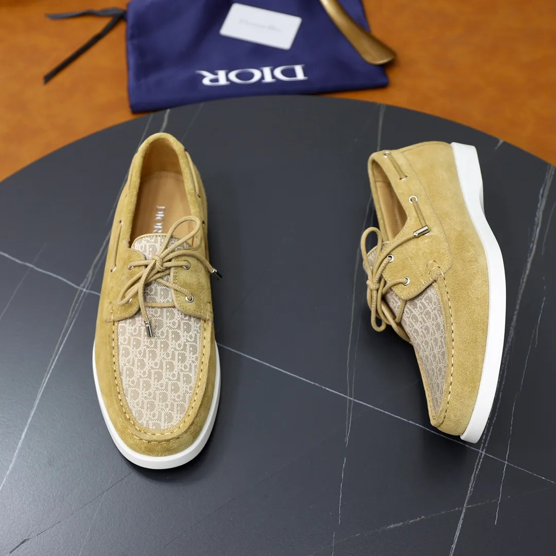 Ex-factory price: 540🙅‍♂️🙅‍♂️🙅‍♂️ Brand: Dior DIOR Standard code: Men's code 38/44 (45 can be customized) Grade: Same as the official website Material: Original cowhide stitching, cowhide lining, original TPU wear-resistant soft outsole Style categories: Leisure and sports version, footwear for driving, young fashion, European and American trends, British style Color: actual picture color